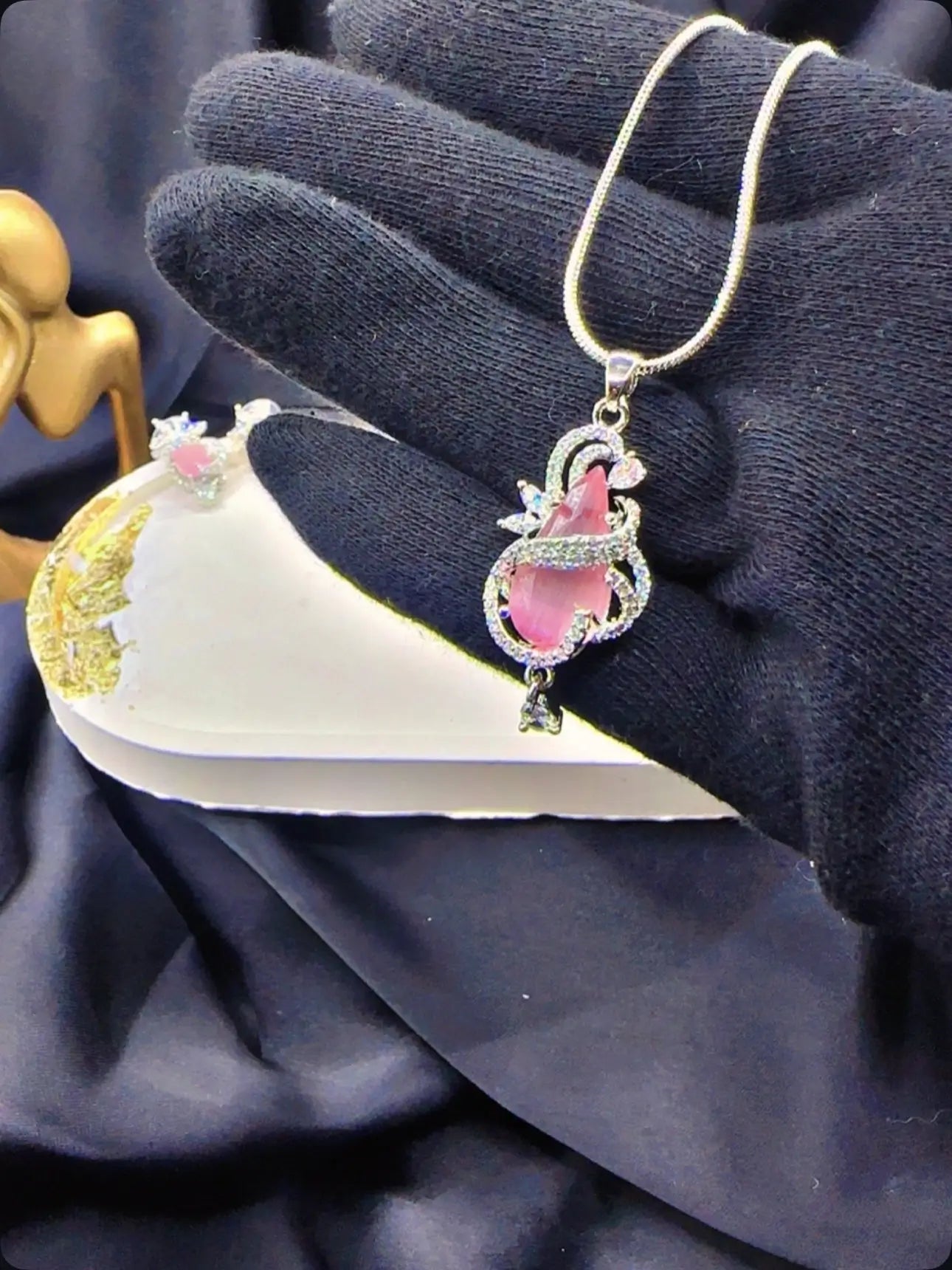 Diamond Blush Pendant Set