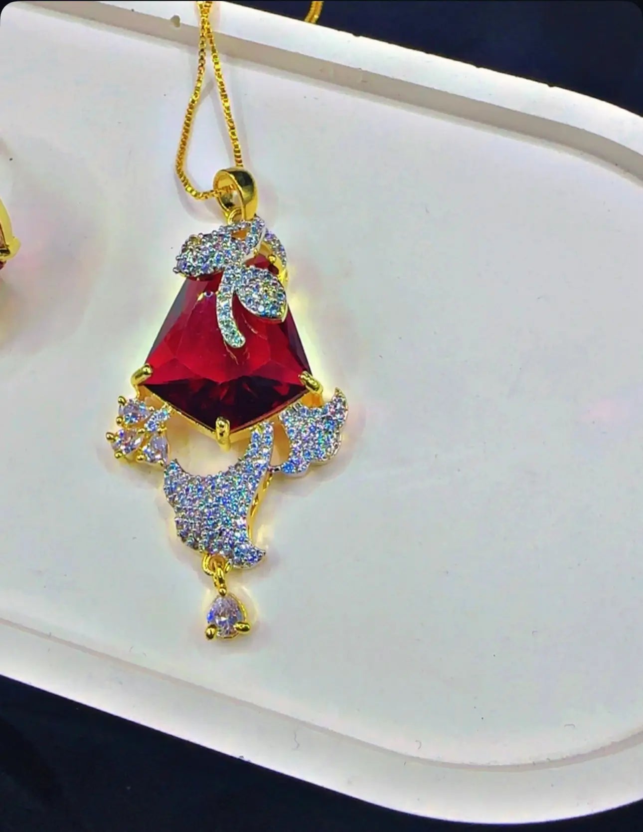 Ruby Royale Pendant Set